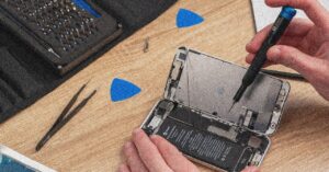 most-people-buy-a-new-phone-every-25-years.-there’s-a-better-way