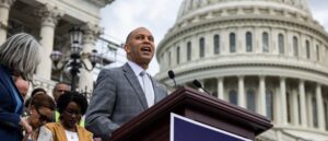 college-aged-americans-now-favor-gop-over-dems,-yale-youth-poll-shows