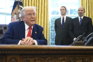 how-bessent-and-lutnick-were-able-to-outmaneuver-navarro-in-tariff-battle-–-washington-examiner