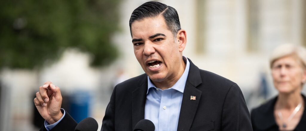 more-dems-land-in-el-salvador-to-support-alleged-wife-beating-ms-13-gangbanger