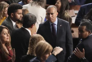 another-el-salvador-trip-undercuts-democrats’-pivot-to-trump’s-economy