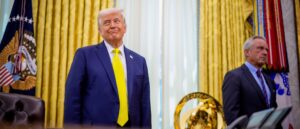 trump-admin-freezes-additional-$1-billion-in-nih-grants-to-harvard-university