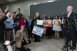 theatre-and-procedure:-senate-democrats-turn-to-two-tactics-to-resist-trump-–-washington-examiner