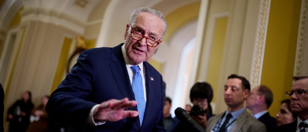 chuck-schumer’s-approvals-hit-20-year-low-while-aoc’s,-hochul’s-rise,-ny-poll-shows