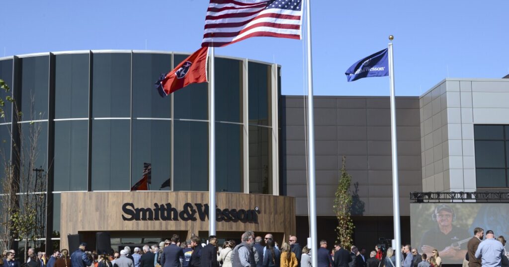 gun-manufacturer-moves-headquarters-to-tennessee,-leaving-home-of-massachusetts