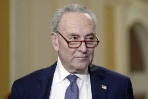 schumer-won’t-commit-to-impeaching-trump-as-democrats-rally-around-prospect