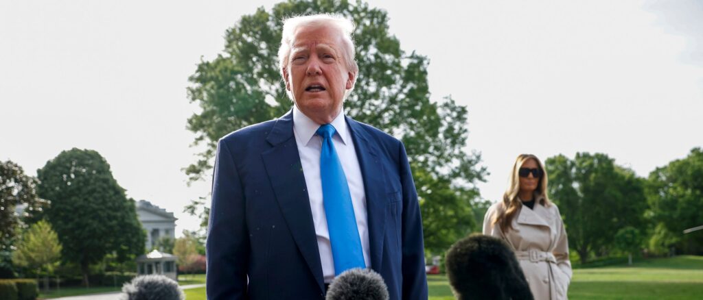 exclusive:-white-house-says-trump-would-veto-effort-to-eliminate-‘liberation-day’-tariffs