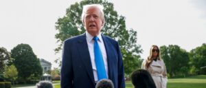 exclusive:-white-house-says-trump-would-veto-effort-to-eliminate-‘liberation-day’-tariffs