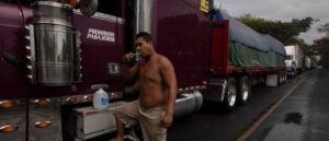 no-english,-no-engine:-trump-signs-language-requirement-for-truckers