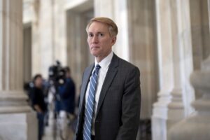 lankford-supports-amazon’s-‘transparency’-in-tariff-cost