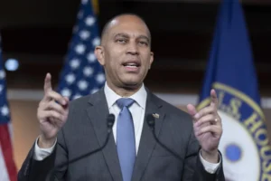 watch-live:-house-democratic-leader-hakeem-jeffries-holds-a-press-conference-–-washington-examiner