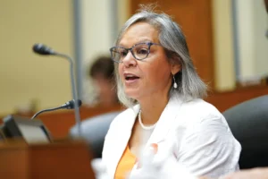 democrats-remove-themselves-from-trump-impeachment-resolution