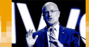 brendan-carr-is-turning-the-fcc-into-maga’s-censoring-machine