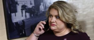 cammack-drops-hammer-on-big-tech-with-bill-to-smash-apple,-google’s-walled-gardens