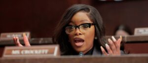 jasmine-crockett-caught-cutting-disabled-people-in-line-to-board-flight