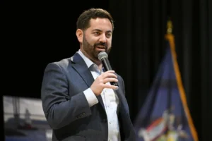 trump-endorses-lawler-for-house-reelection-despite-likely-ny-governor-ambitions