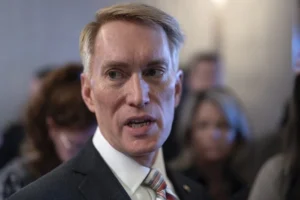 lankford-pushes-congress-to-pass-bill-to-make-border-security-permanent-–-washington-examiner