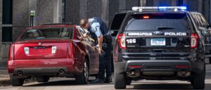 video-shows-ohio-police-officer-finding-raccoon-holding-meth-pipe-in-driver’s-seat