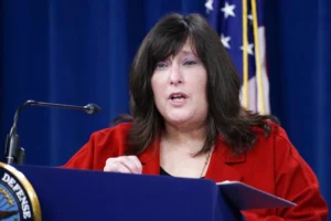 judge-allows-trump-to-fire-cia-doctor-on-‘deep-state-target-list’