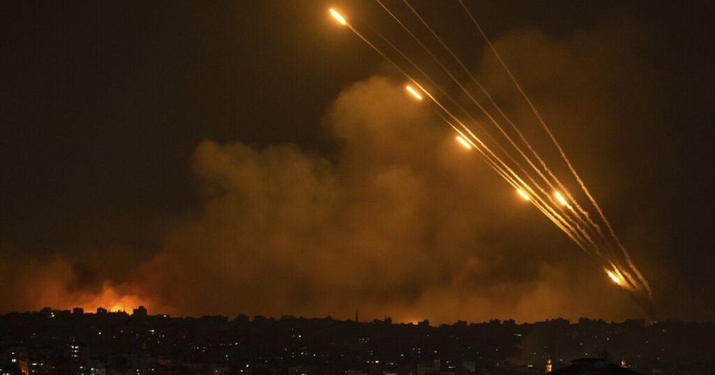 israel-war:-more-than-140-members-of-congress-urge-state-department-to-charter-flights-out-of-israel