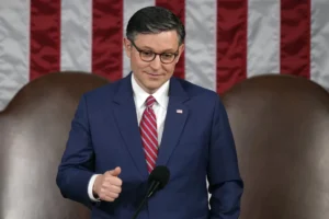 johnson-eyes-gop-victories-in-2026-as-democrats-are-‘in-total-disarray’-–-washington-examiner