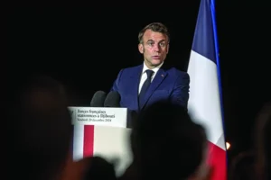 macron-responds-to-‘disinformation’-spread-by-viral-video