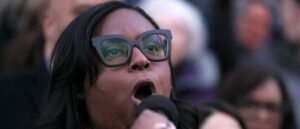 democrat-lawmaker-cheered-about-‘unity’-before-allegedly-throwing-hands-with-dhs-agents