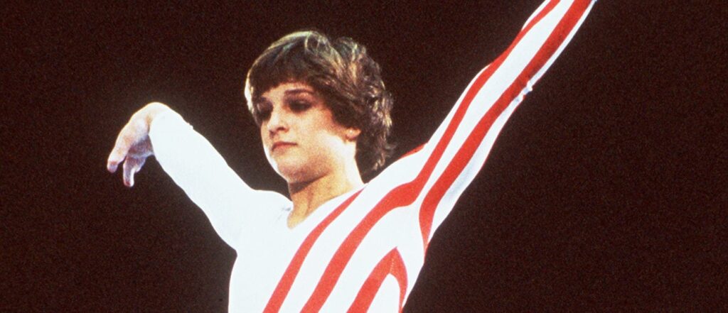 olympic-gold-medalist-mary-lou-retton-‘fighting-for-her-life’-in-icu,-daughter-says