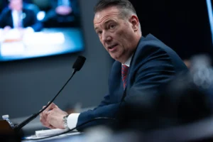 ice-head-says-‘daily’-deportation-flights-happening