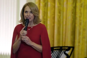 liberal-media-scream:-katie-couric-calls-news-objectivity-‘old-fashioned’-–-washington-examiner