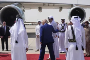 qatari-prime-minister-says-trump-jet-gift-is-a-‘normal-thing’