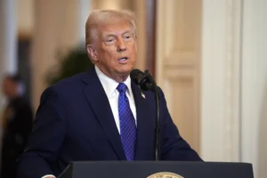 watch-live:-trump-makes-announcement-with-hegseth