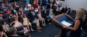 ‘how-many-people-has-he-fired?’-—-small-child-steals-the-show-at-special-white-house-press-briefing