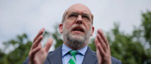 trump-budget-czar-thumbs-nose-at-‘partisan’-watchdog-over-impoundment-allegation