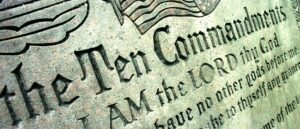 texas-bill-requiring-ten-commandments-in-public-school-classrooms-heads-to-governor’s-desk