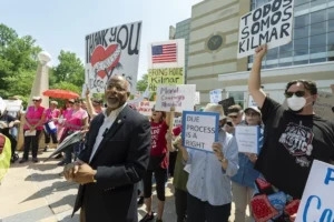 maryland-congressman-says-he-was-denied-access-to-kilmar-abrego-garcia-in-el-salvador