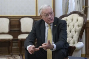 white-house-special-envoy-to-ukraine-says-peace-is-‘not-easy’