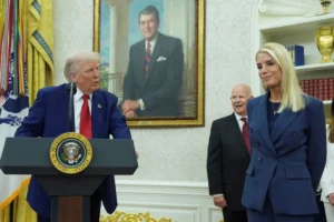 trump-doj-fills-supreme-court-emergency-docket-as-judges-throw-up-roadblocks