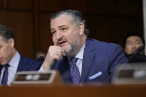 texas’-us-senators,-congressman-from-houston-file-bill-to-protect-lng-–-washington-examiner