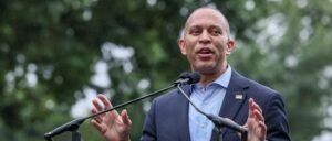 dem-claim-that-trump-tariffs-would-cause-prices-to-‘soar’-crumbles-due-to-positive-economic-news