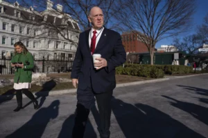 tom-homan-blames-democrats-for-‘driving-this-hate’-against-ice