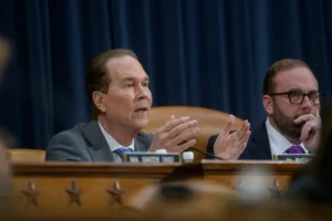 vern-buchanan-introduces-bill-seeking-to-reduce-diabetes,-obesity-in-military
