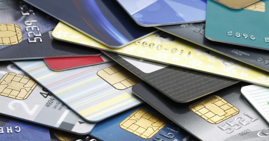 how-much-credit-card-debt-do-americans-hold?