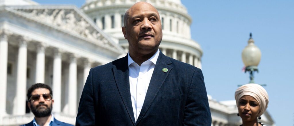 dem-congressional-staffer-shared-messages-justifying-hamas-terrorist-attack-on-israel