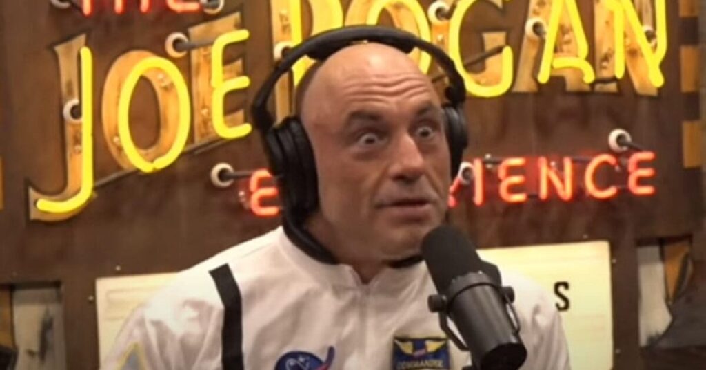 joe-rogan:-it-seems-like-as-s**t-gets-crazier,-the-more-trump-is-a-‘shoo-in’-for-2024-(video)-|-the-gateway-pundit-|-by-mike-lachance