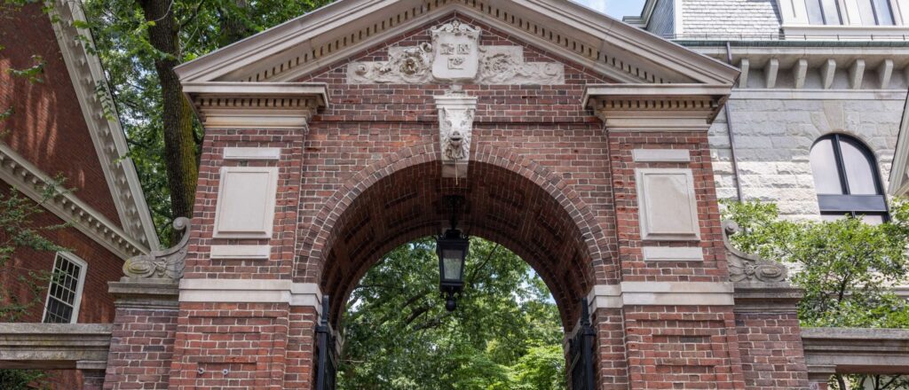 harvard-divinity-faculty-condemn-israel’s-‘oppression’-of-palestinians-after-hamas-attacks-leave-over-1,000-dead