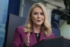 watch-live:-karoline-leavitt-holds-white-house-press-briefing-amid-la-protests