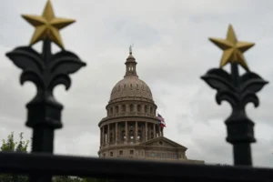 texas-gop-and-white-house-weigh-options-to-redistrict-house-seats