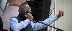 chicago-mayor-urges-city-to-‘resist’-looming-trump-immigration-crackdown