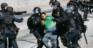 social-media-is-now-a-diy-alert-system-for-ice-raids